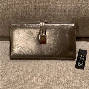 NWT wallet